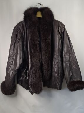 Roxciticus Vintage Brown Leather Fox Fur Trim Coat Large Jacket Hong Kong Orgin